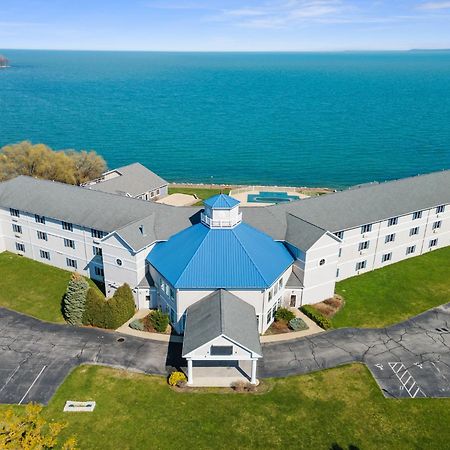 Bayshore Resort At Put-In-Bay Exterior photo