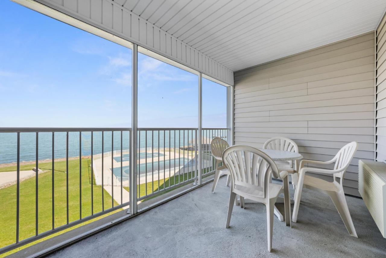 Bayshore Resort At Put-In-Bay Exterior photo